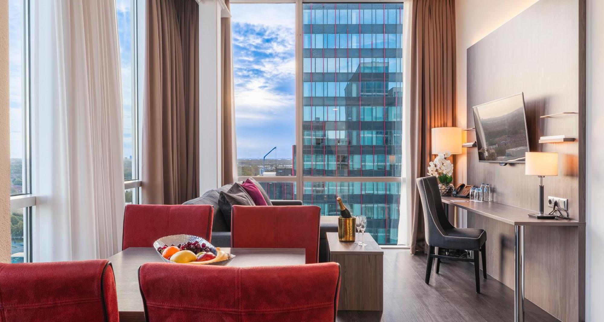 Plaza Premium Алмере Екстер'єр фото