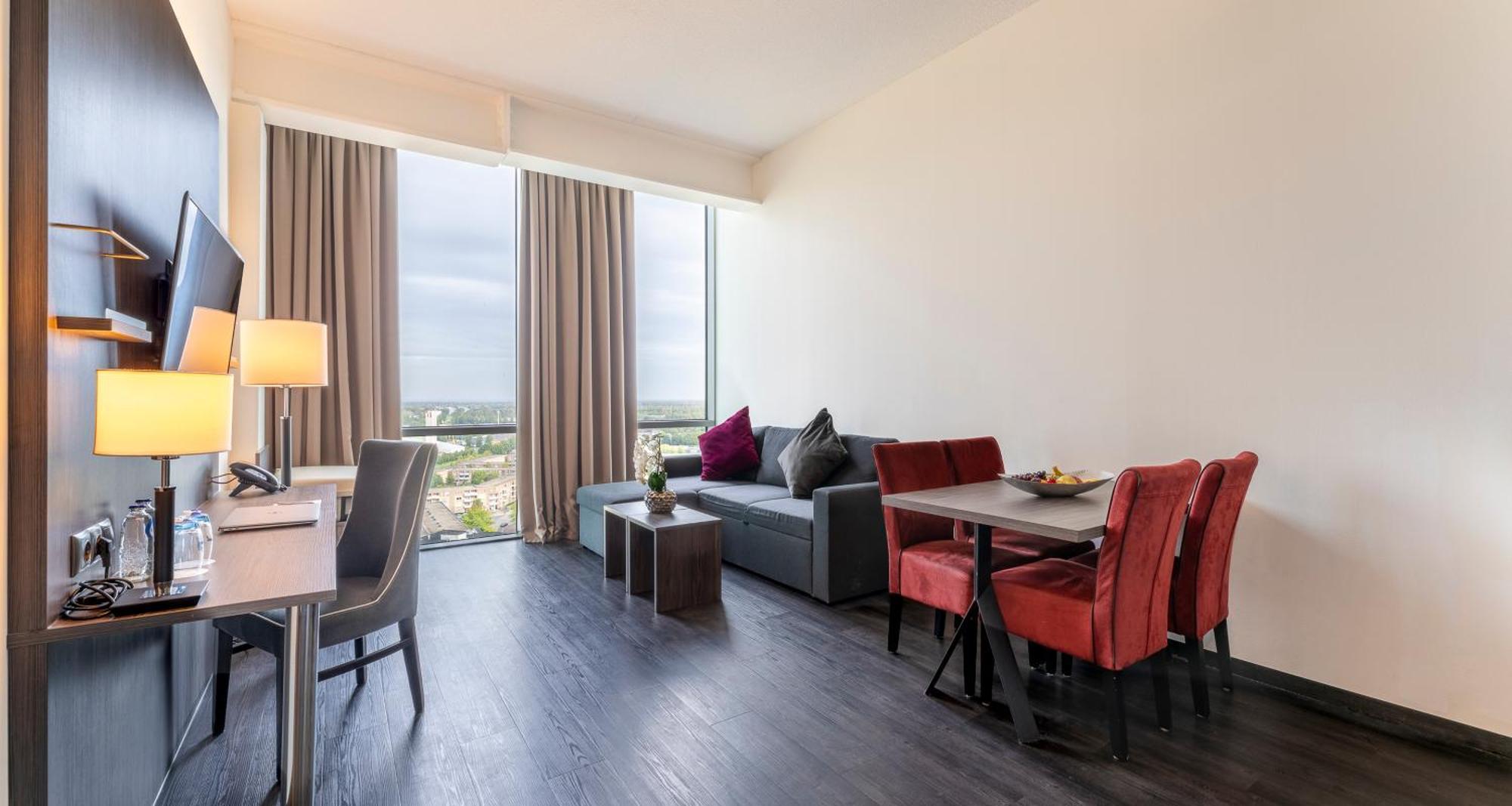 Plaza Premium Алмере Екстер'єр фото