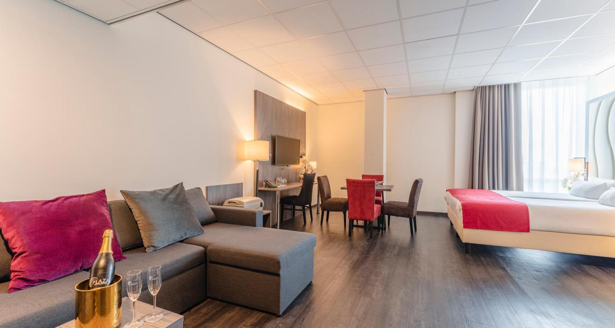 Plaza Premium Алмере Екстер'єр фото