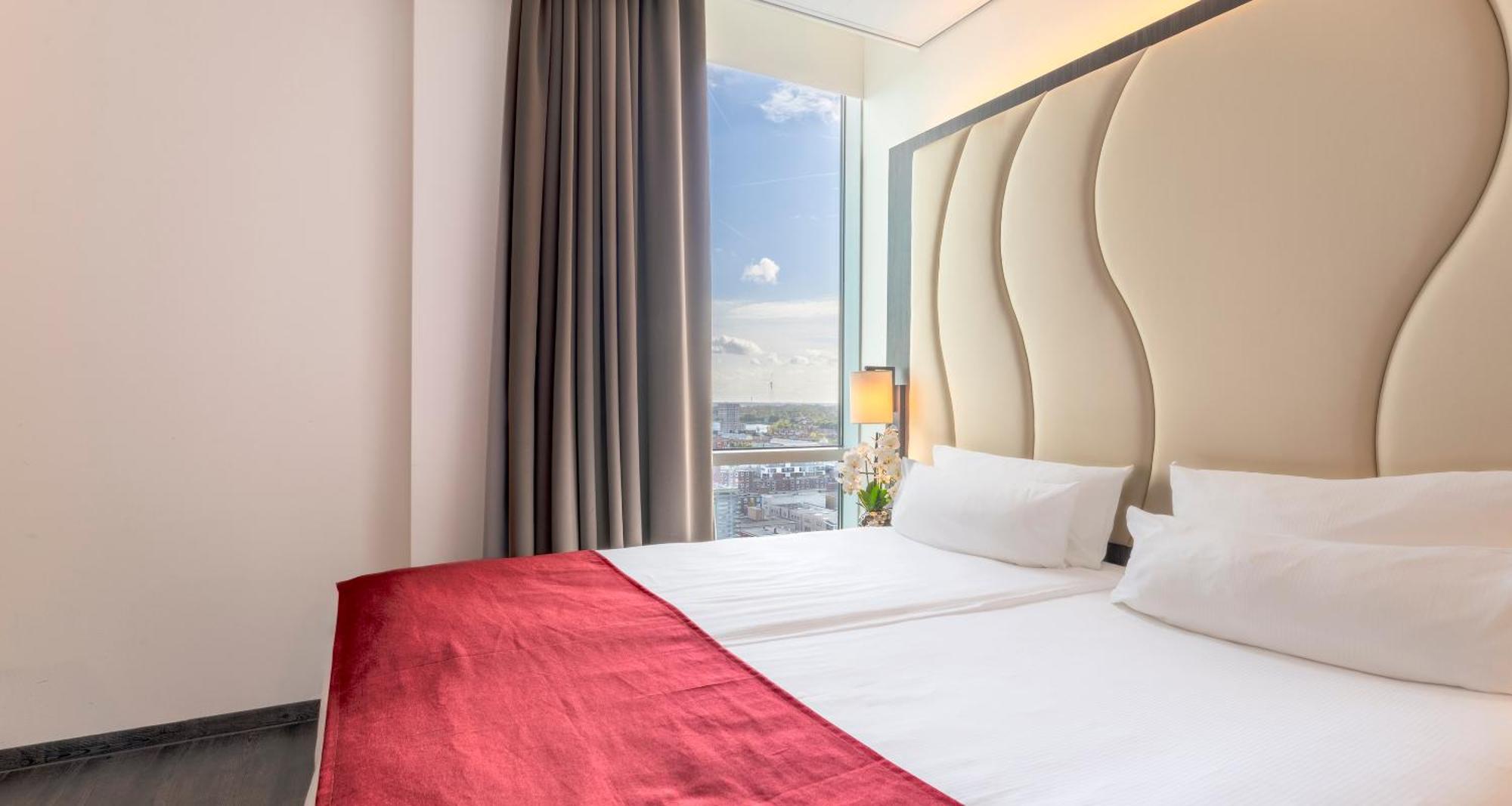 Plaza Premium Алмере Екстер'єр фото