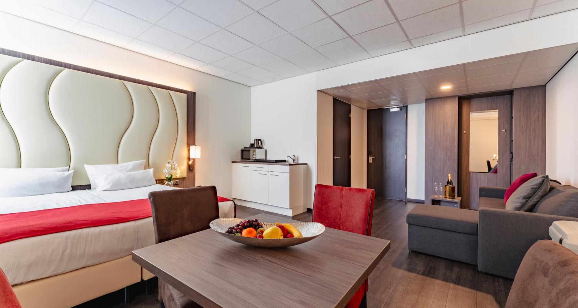 Plaza Premium Алмере Екстер'єр фото