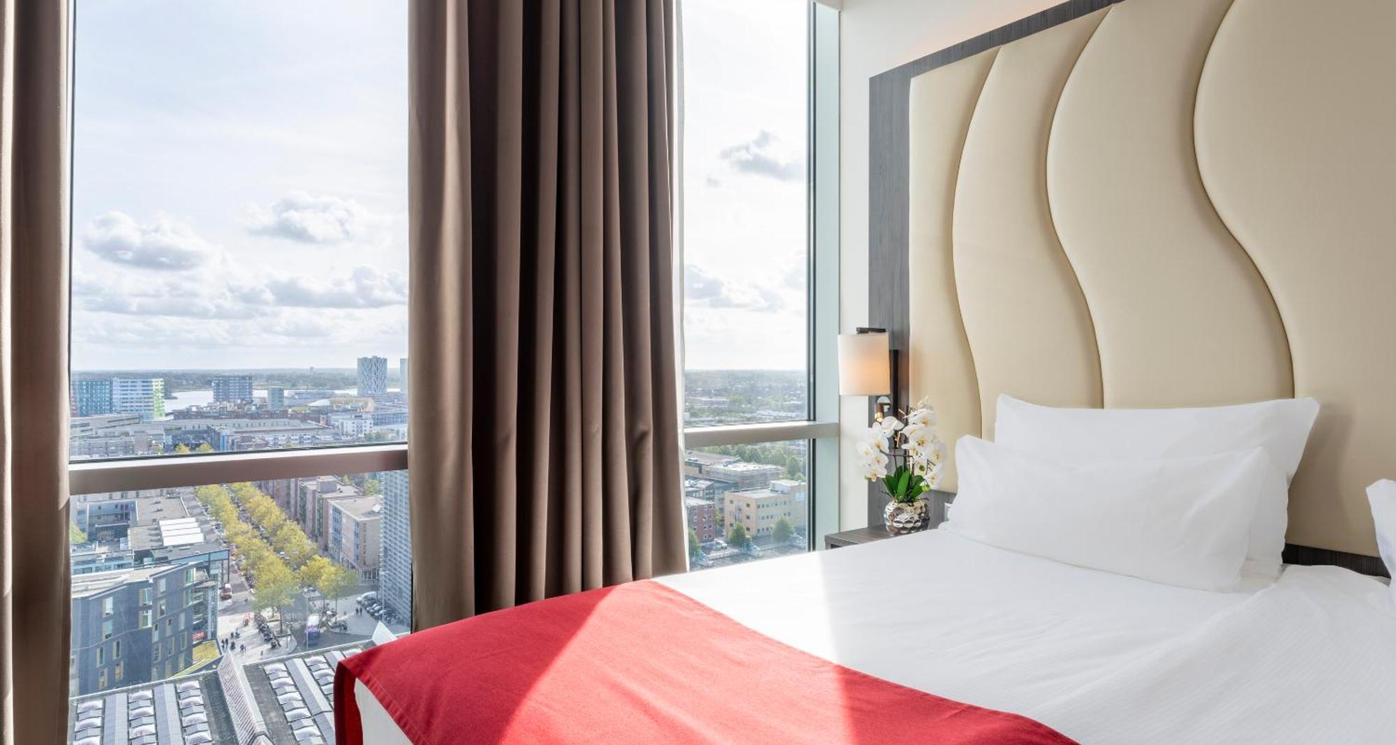 Plaza Premium Алмере Екстер'єр фото