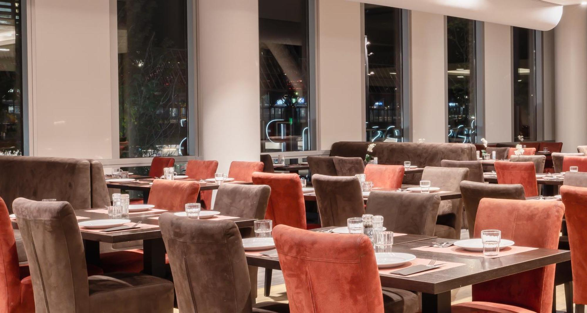 Plaza Premium Алмере Екстер'єр фото