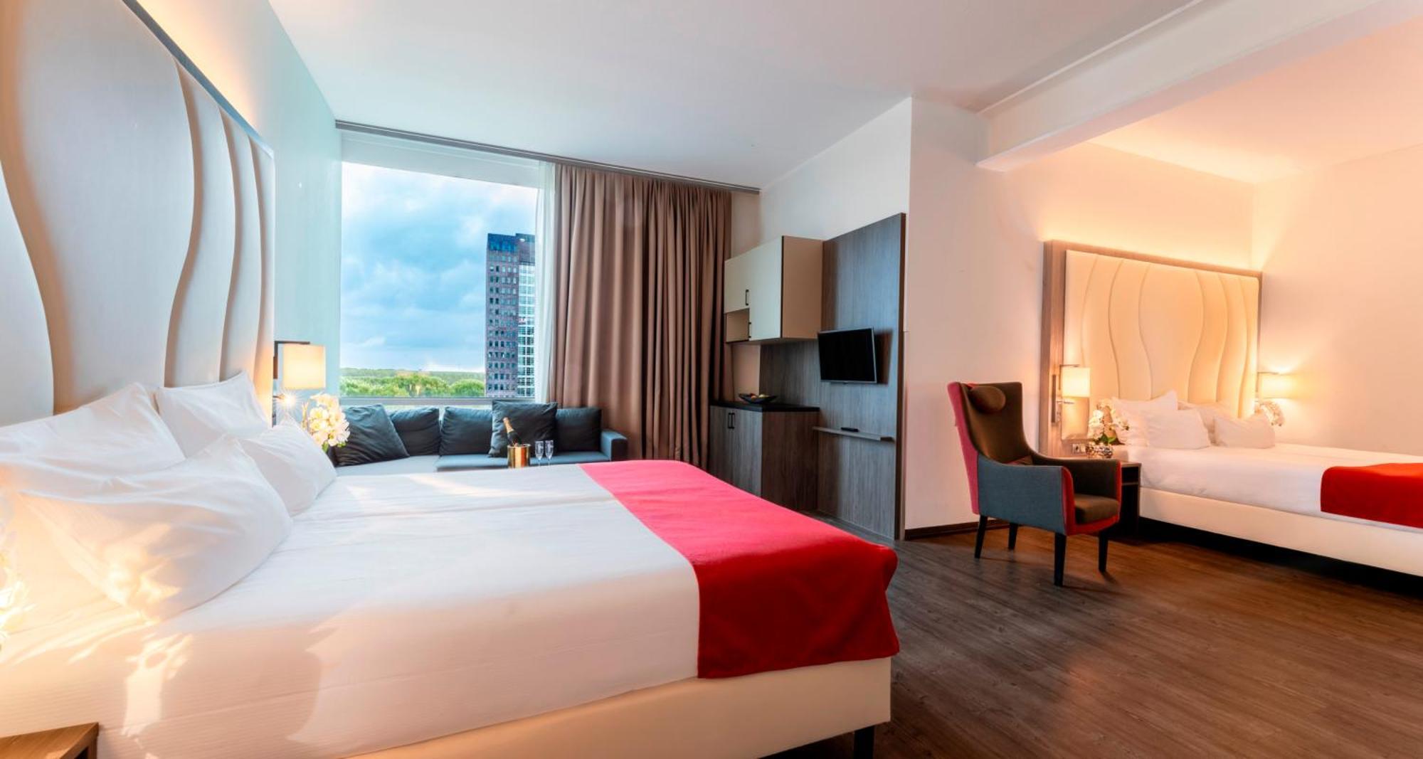 Plaza Premium Алмере Екстер'єр фото