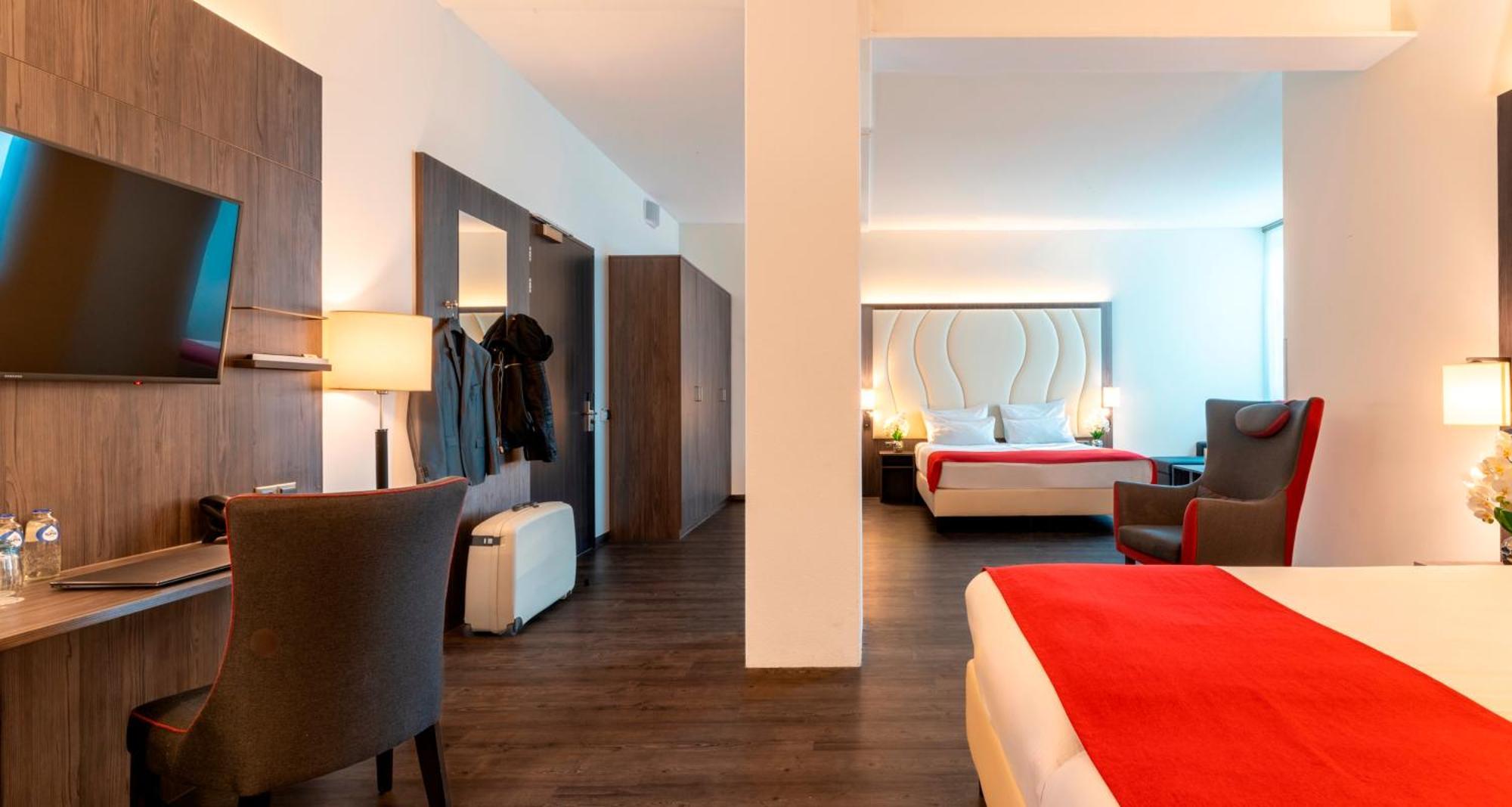 Plaza Premium Алмере Екстер'єр фото