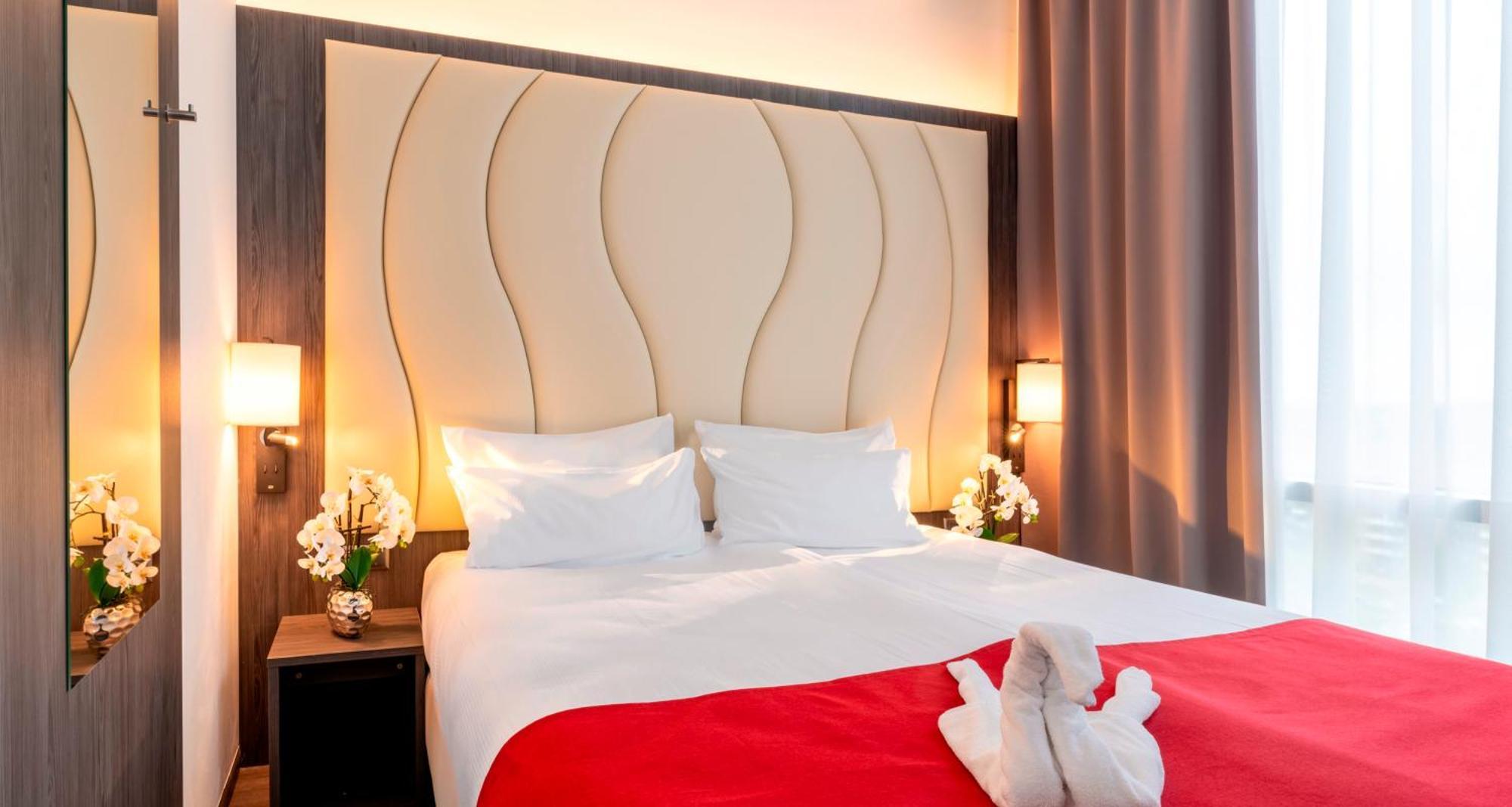 Plaza Premium Алмере Екстер'єр фото